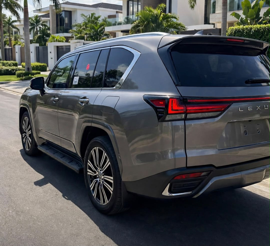 Lexus LX 600 SUV, Grey