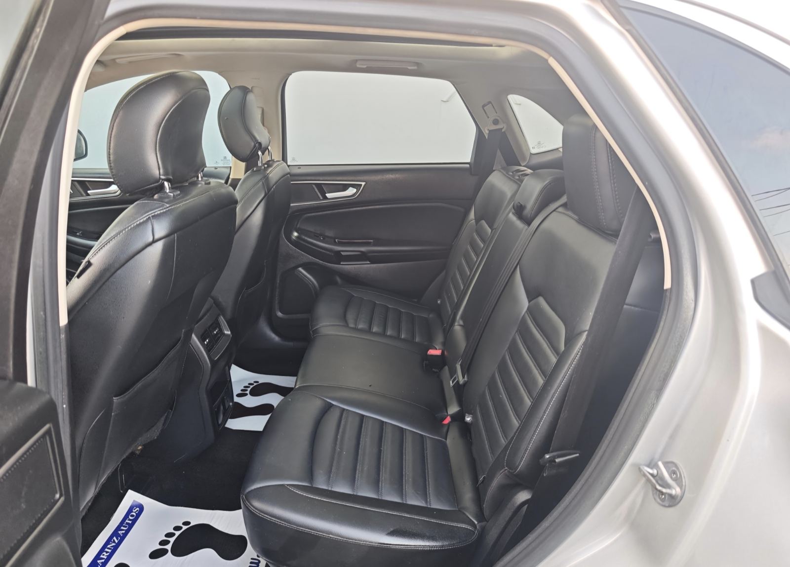 2016 Model Ford Edge SUV Silver — photo 3
