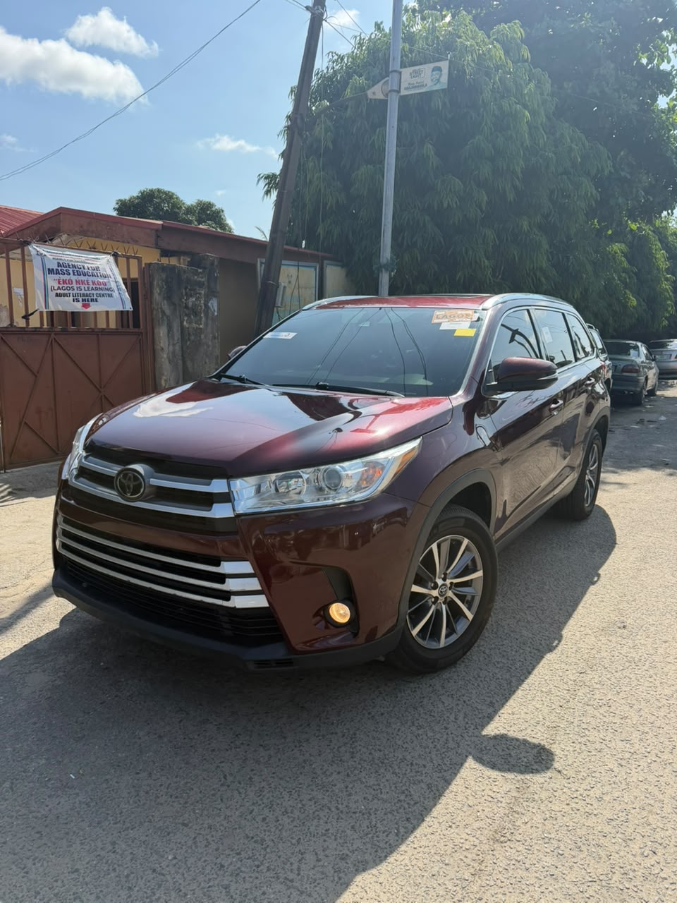 Toyota Highlander Red XLE SUV