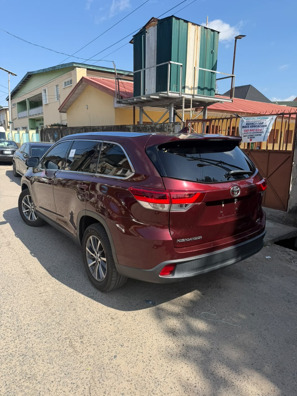 Toyota Highlander Red XLE SUV