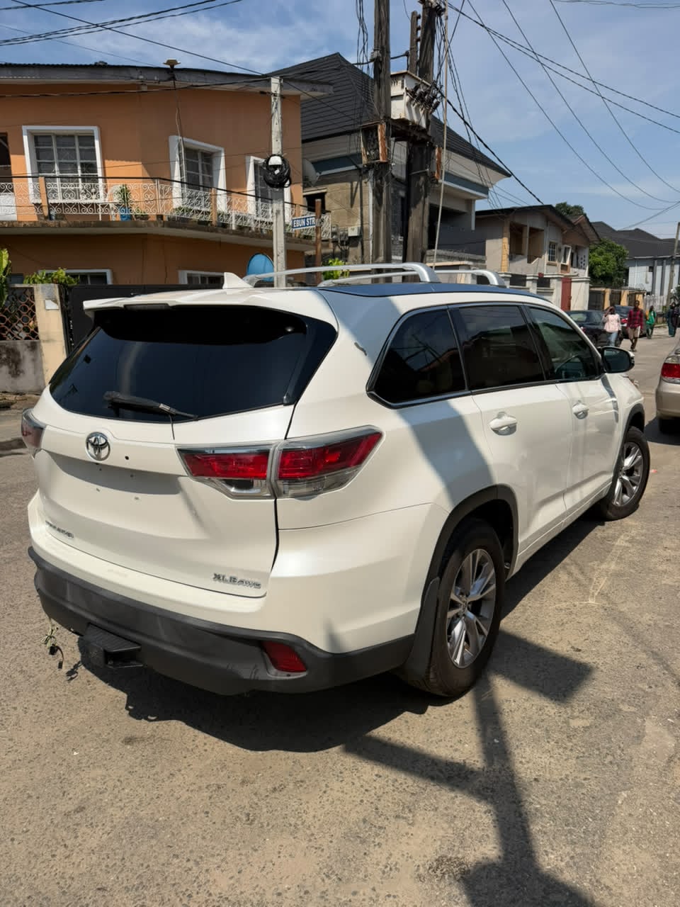 Toyota Highlander SUV, White