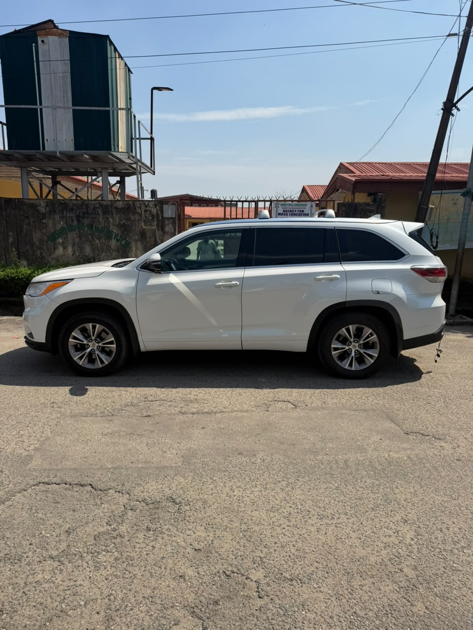 Toyota Highlander SUV, White