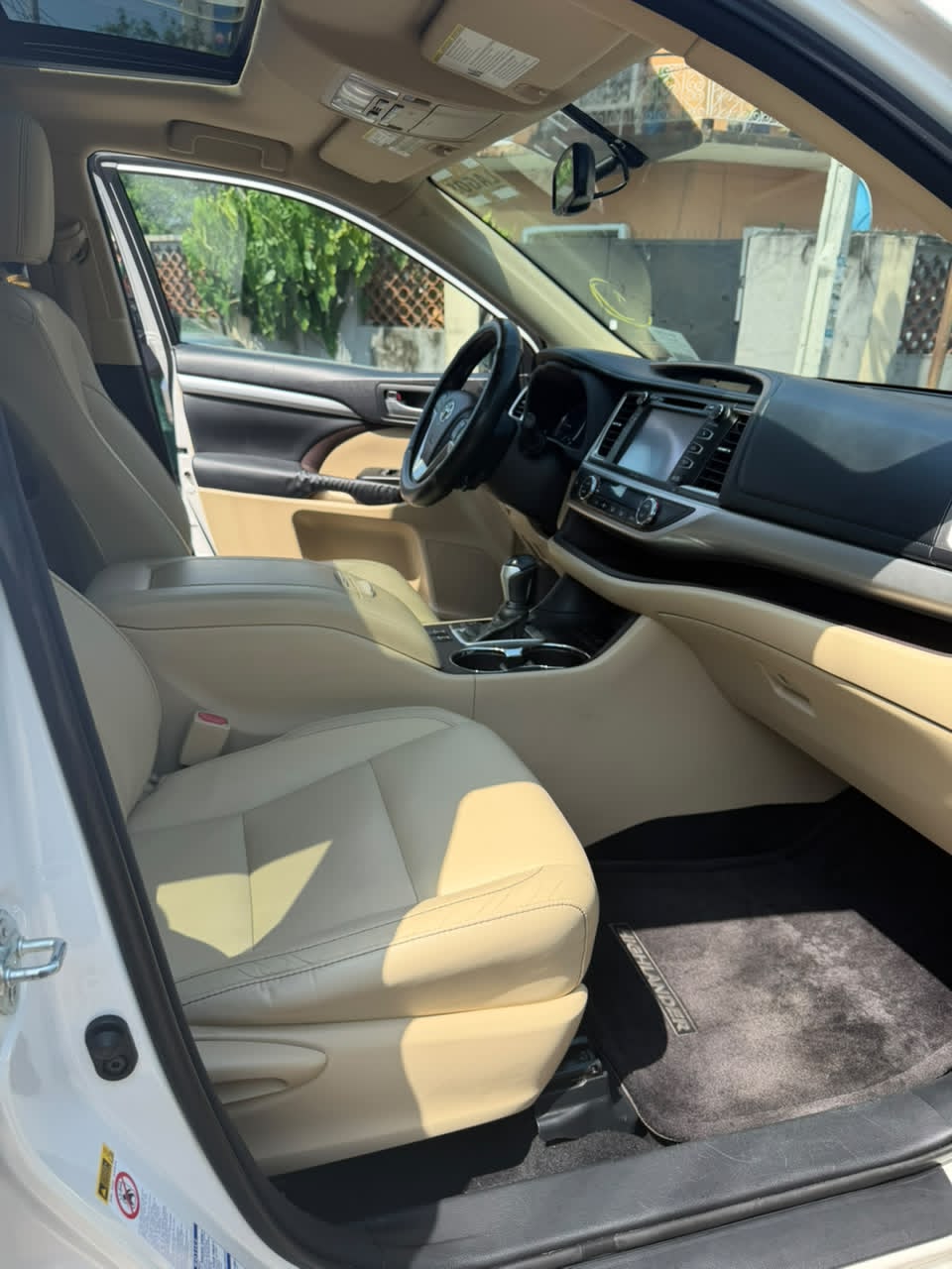 Toyota Highlander SUV, White