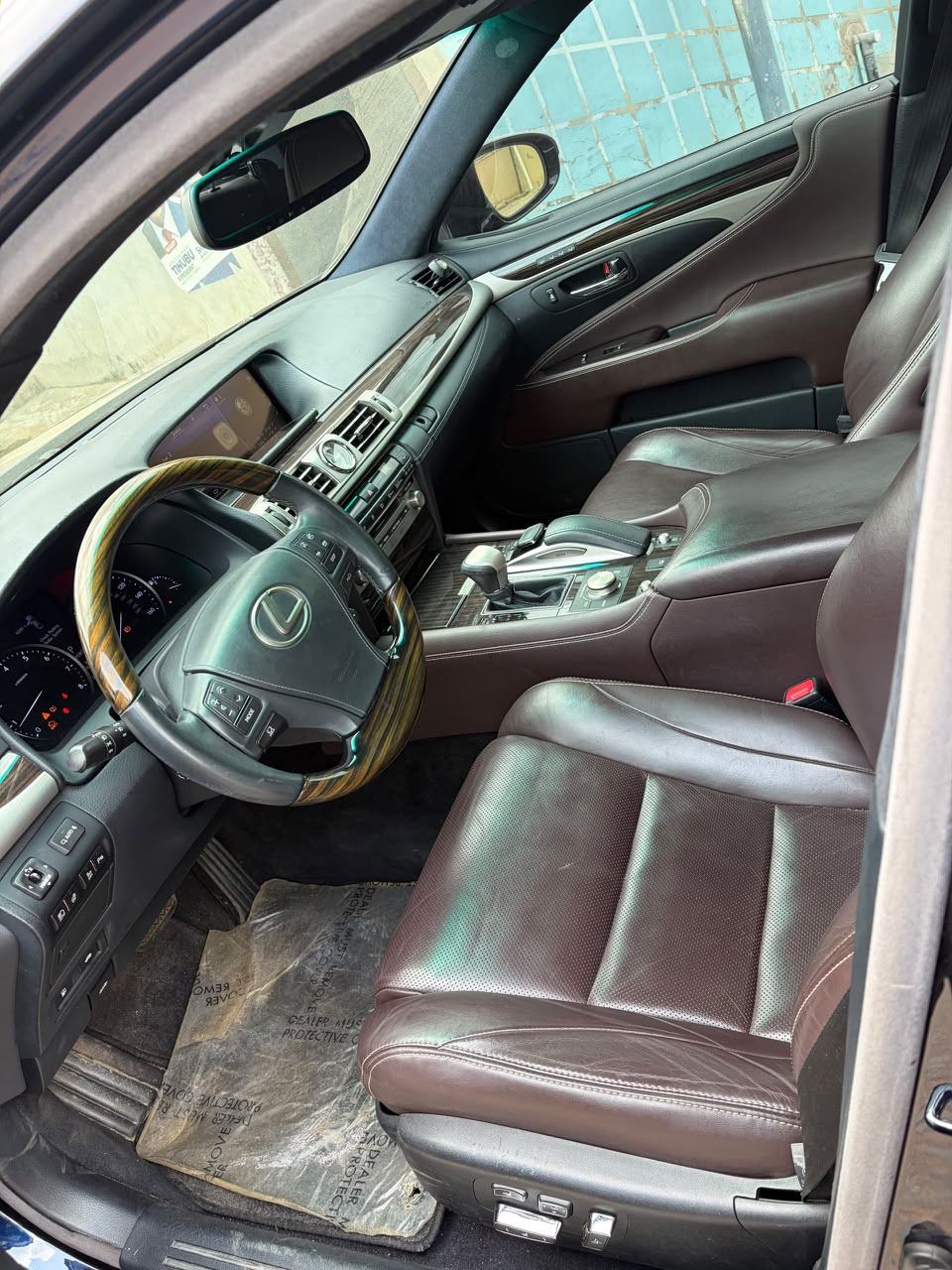 Lexus LS 460 Dark Blue Sedan