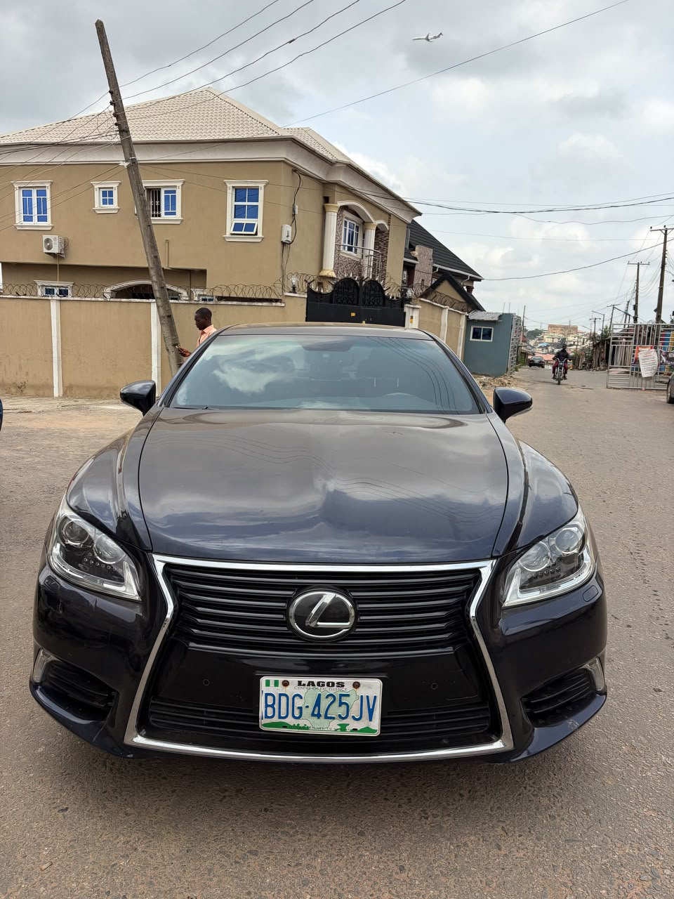 Lexus LS 460 Dark Blue Sedan