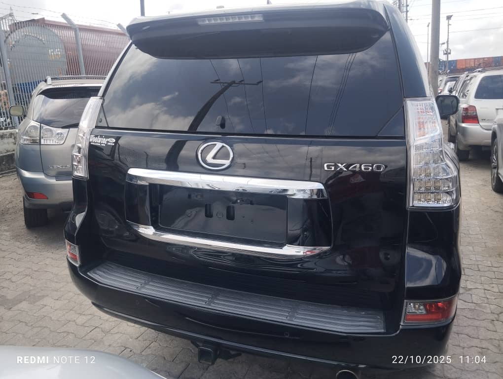 Lexus GX460 SUV, Black with Foldable Rear Seats GX 460