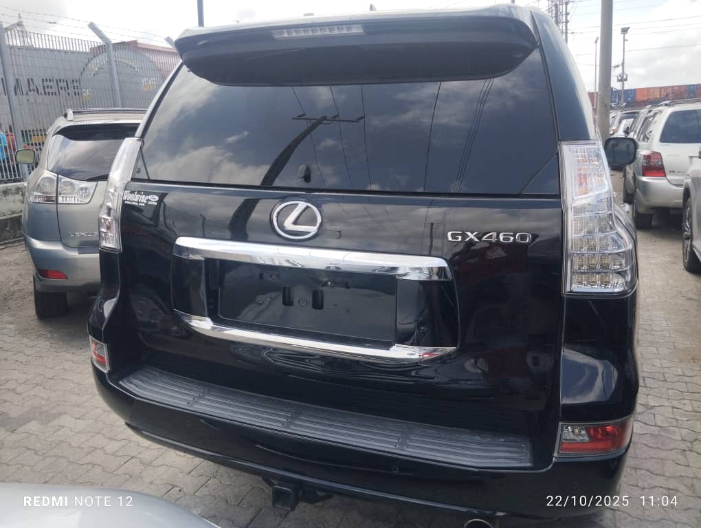 Lexus GX460 SUV, Black with Foldable Rear Seats GX 460