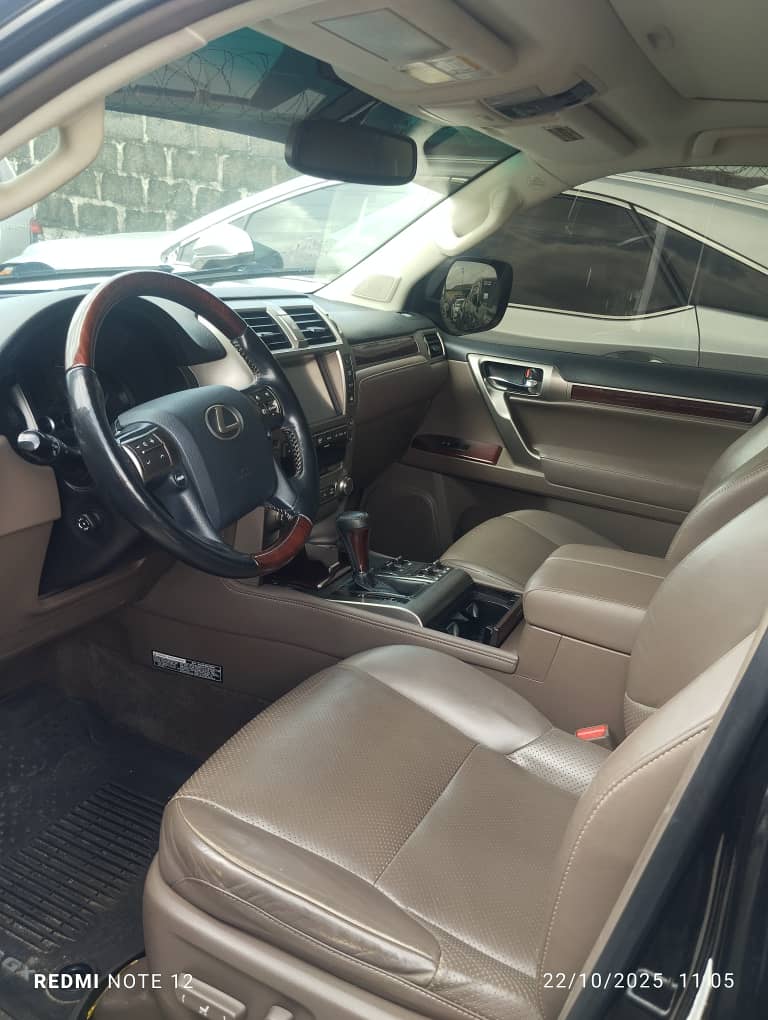 Lexus GX460 SUV, Black with Foldable Rear Seats GX 460