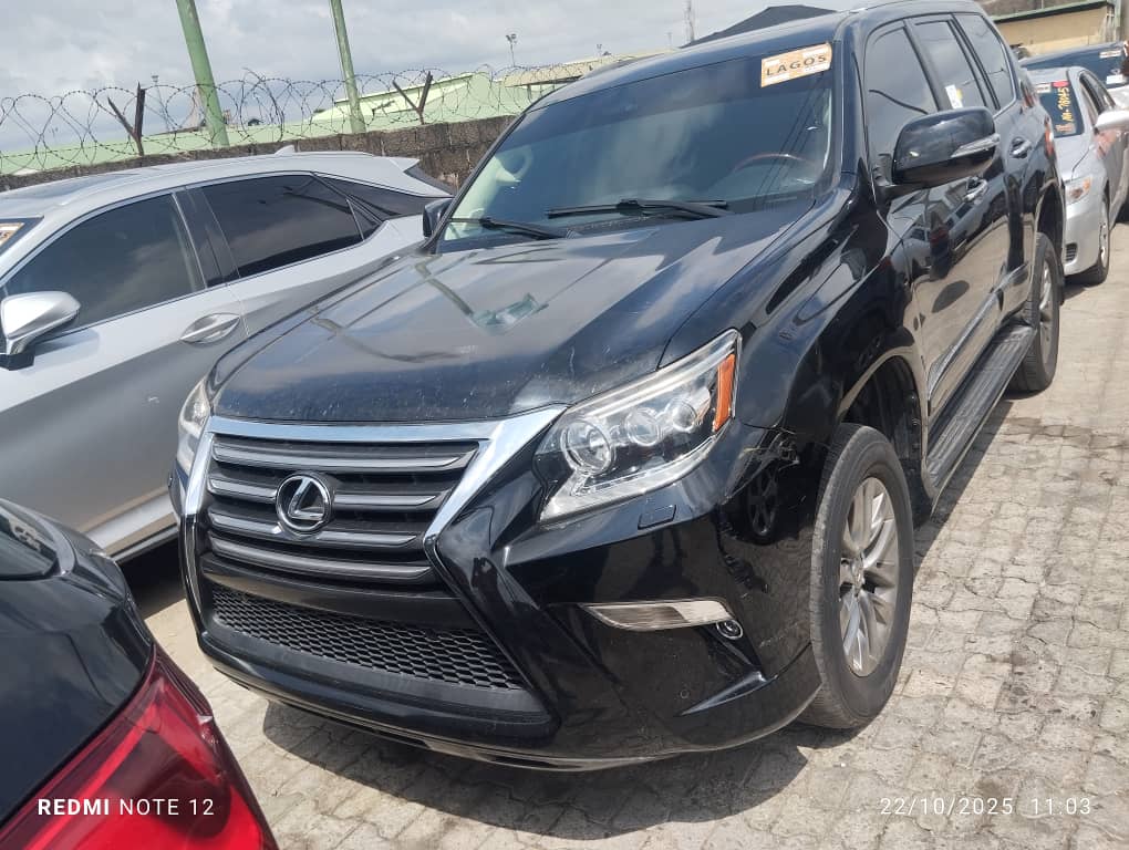 Lexus GX460 SUV, Black with Foldable Rear Seats GX 460