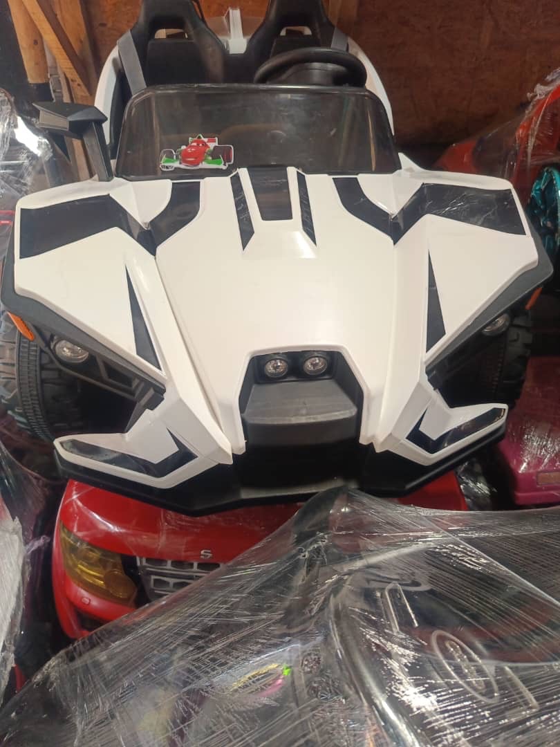 Ride-on Toy Car