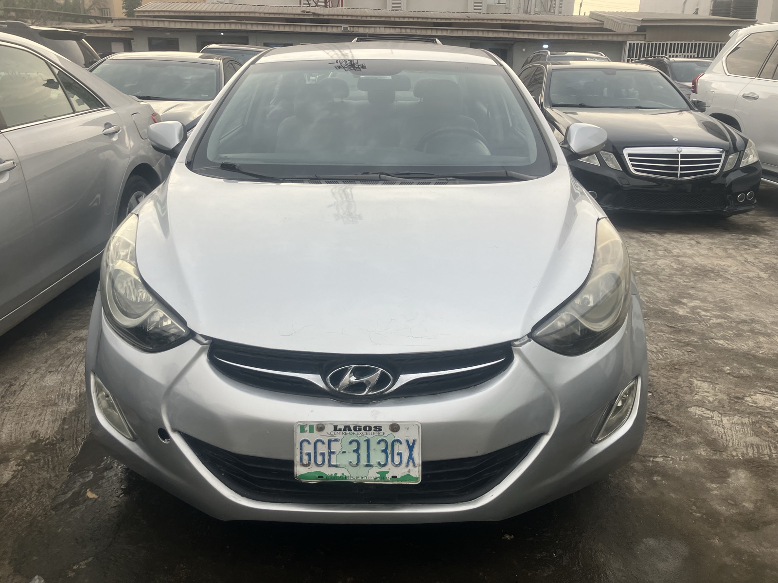 Hyundai Elentra 2012 model
