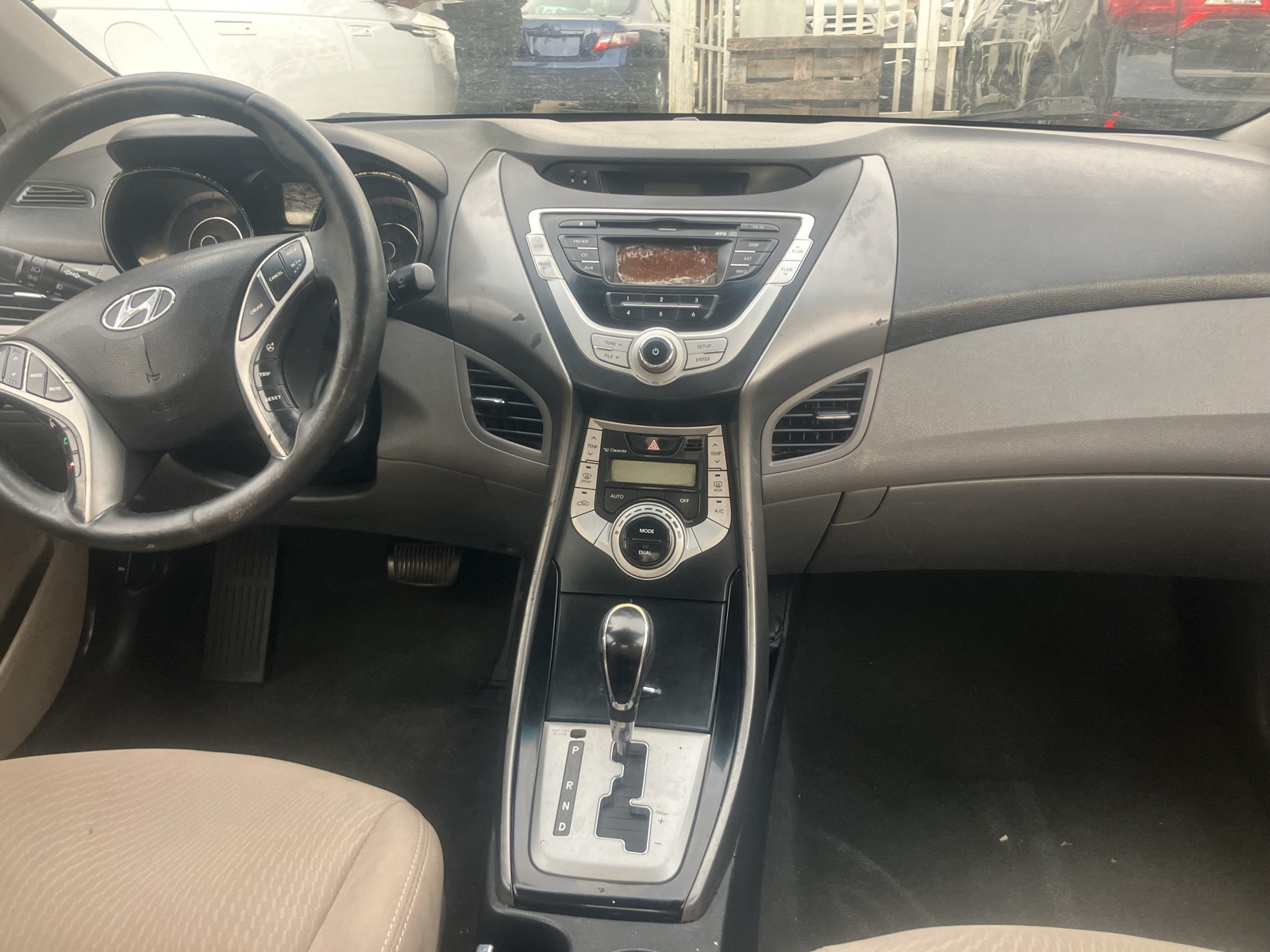 Hyundai Elentra 2012 model
