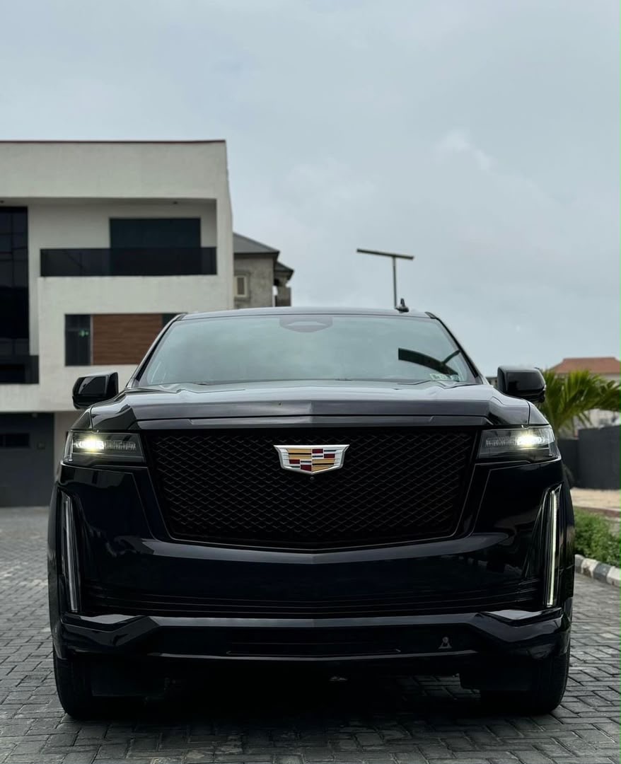 Cadillac Escalade Black SUV