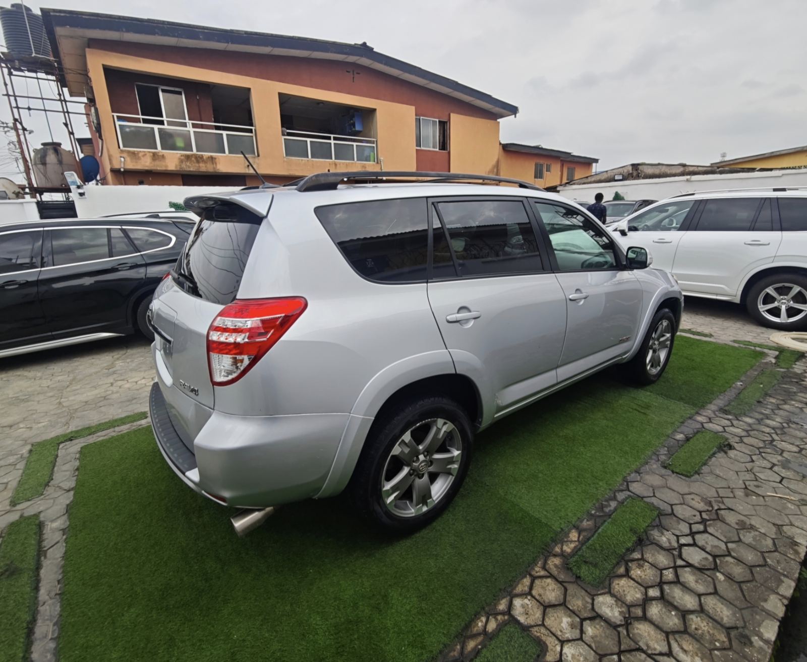 2012 Model Toyota RAV4 SUV, Silver — photo 5