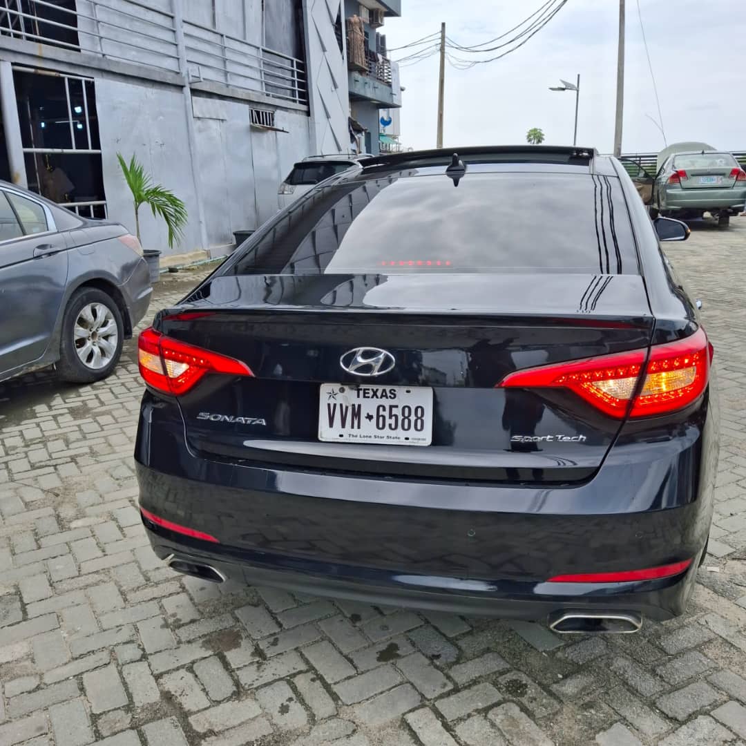 2016 Hyundai Sonata Sport Tech, Black Sedan