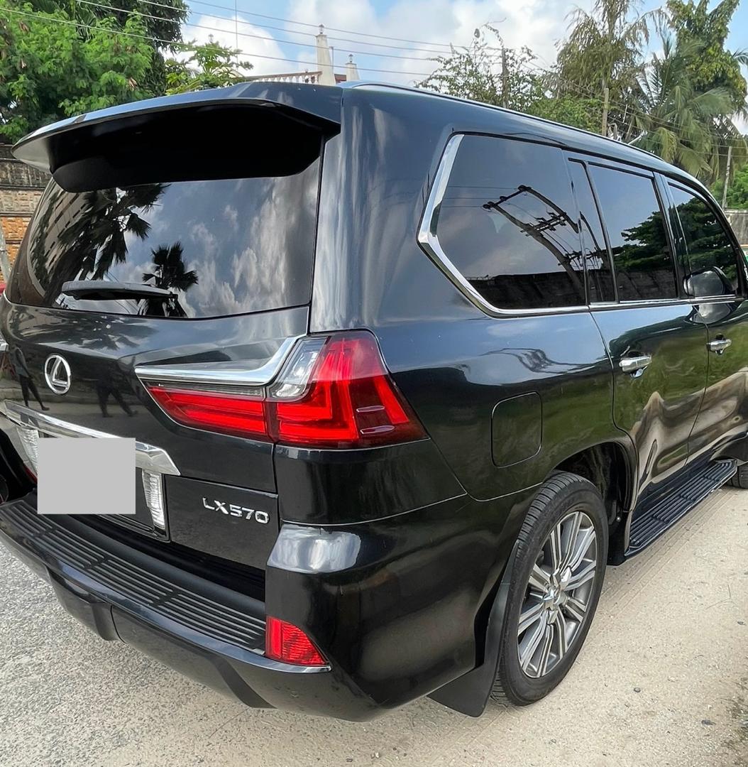Lexus LX 570, Black SUV for Sale