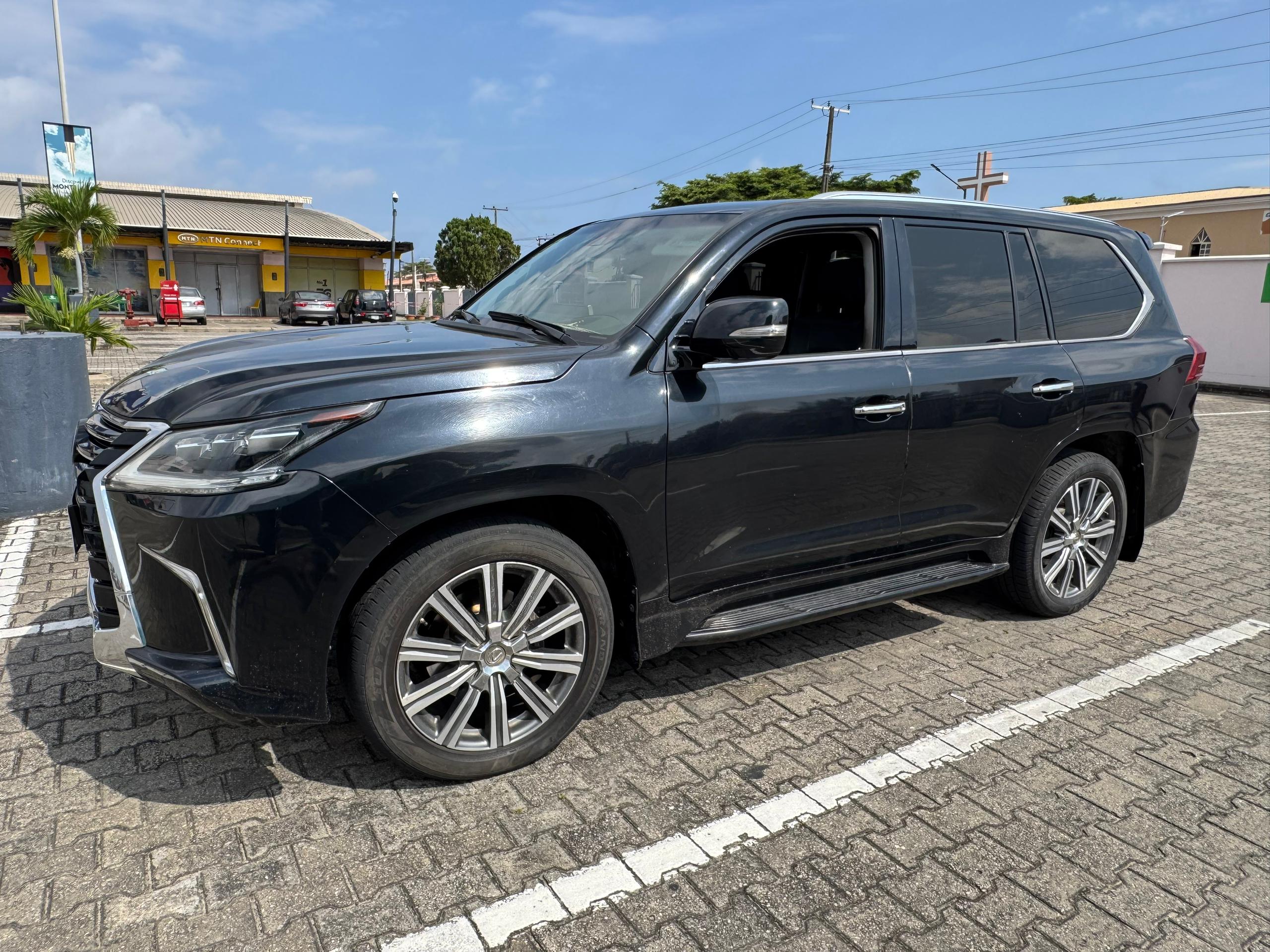 Lexus LX 570, Black SUV for Sale