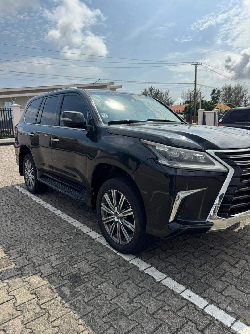 Lexus LX 570, Black SUV for Sale