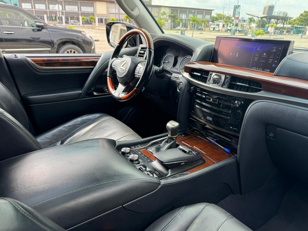 Lexus LX 570, Black SUV for Sale