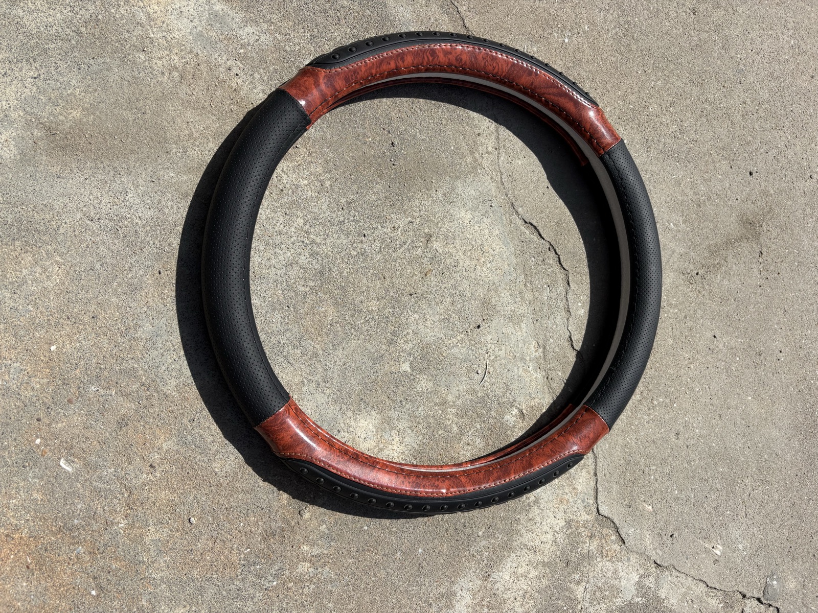 Steering Wheel Cover, Black Carbon Fiber Look