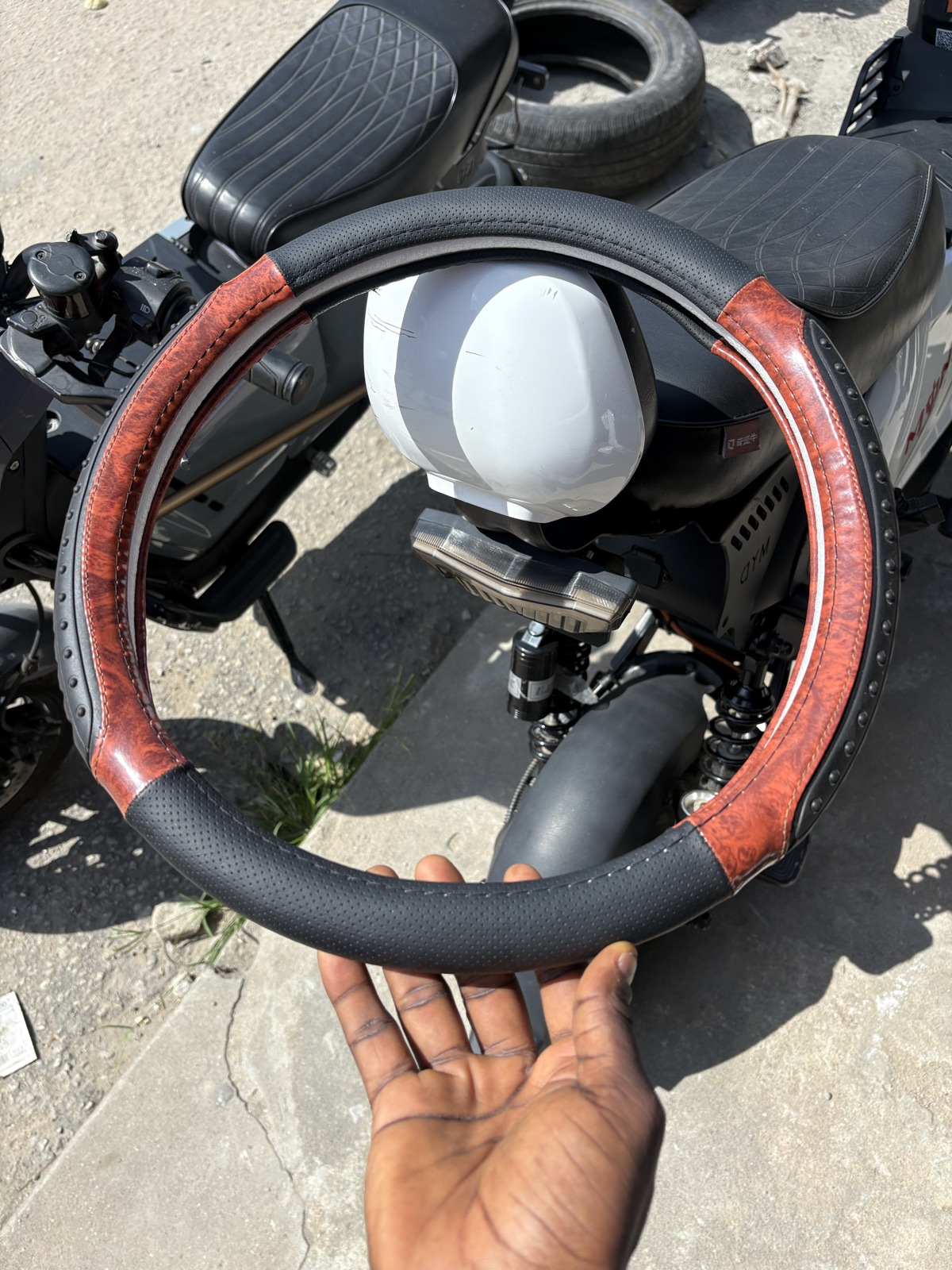 Steering Wheel Cover, Black Carbon Fiber Look