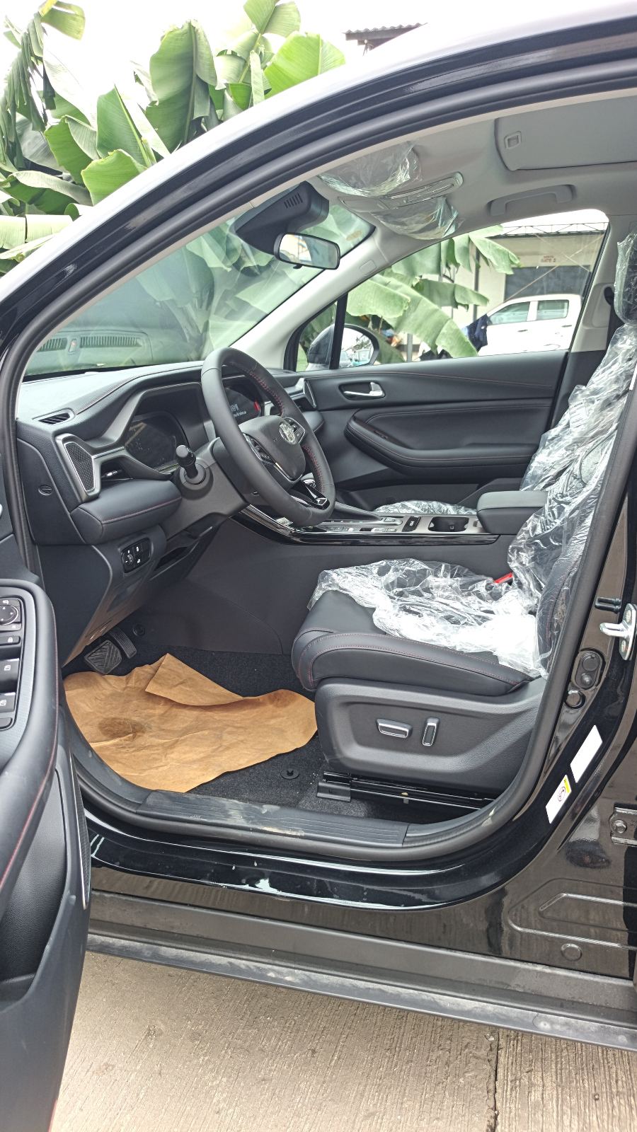 GAC GS4 SUV Black with Leather Seats