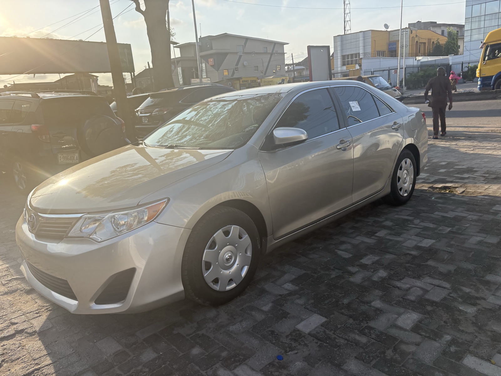 For sale Accident free 2014 Camry LE — photo 9