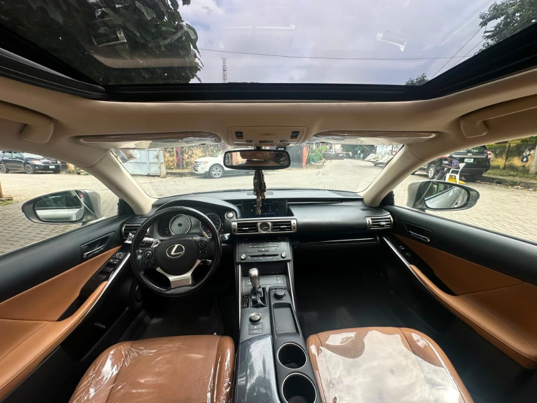 Lexus IS 250 Silver Sedan with AWD — photo 5