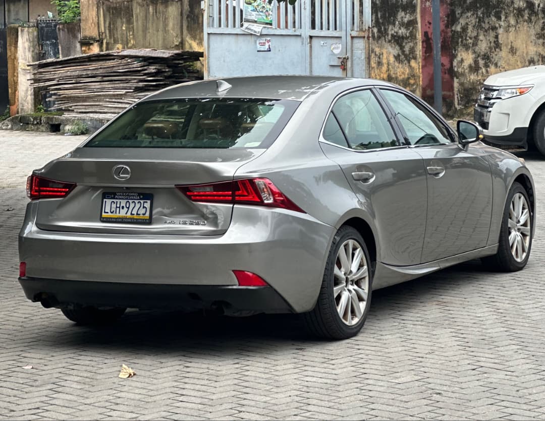 Lexus IS 250 Silver Sedan with AWD — photo 8