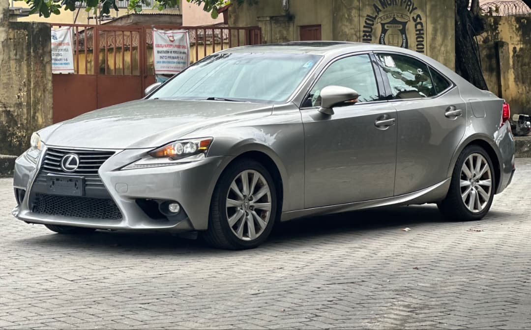 Lexus IS 250 Silver Sedan with AWD — photo 9