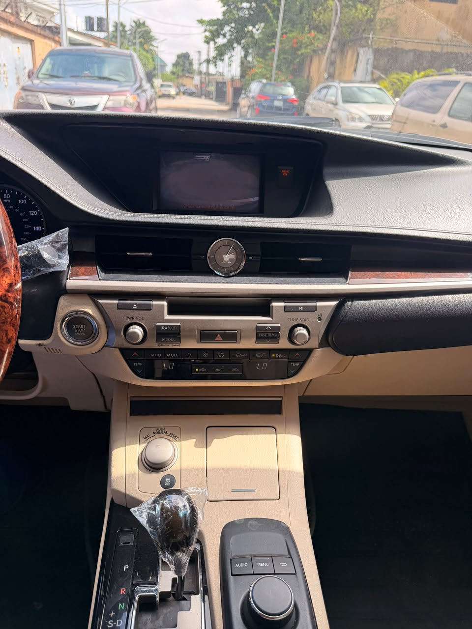 Lexus ES 350 Sedan, Gold — photo 2