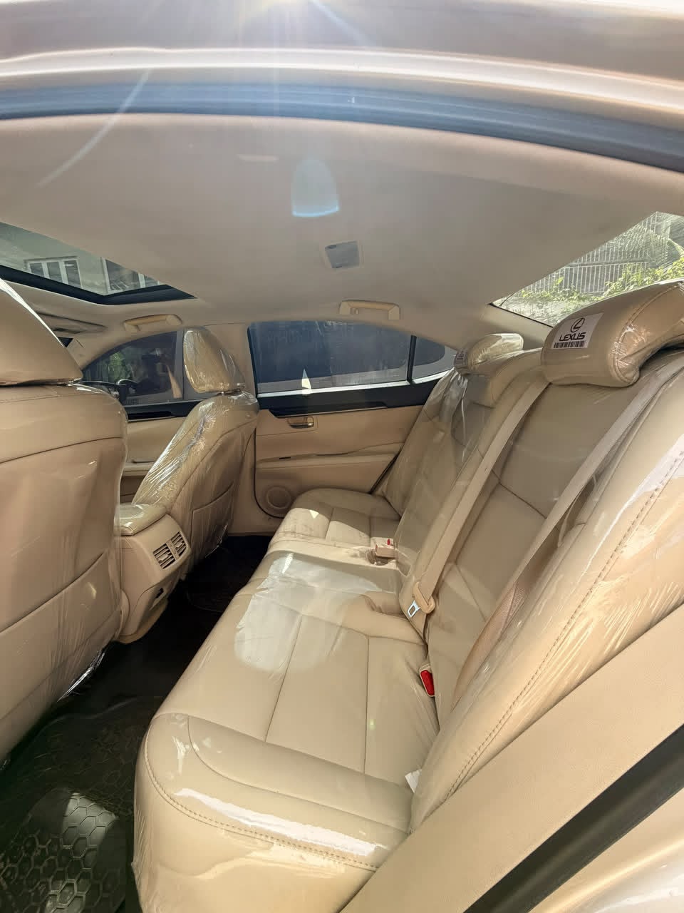 Lexus ES 350 Sedan, Gold — photo 8