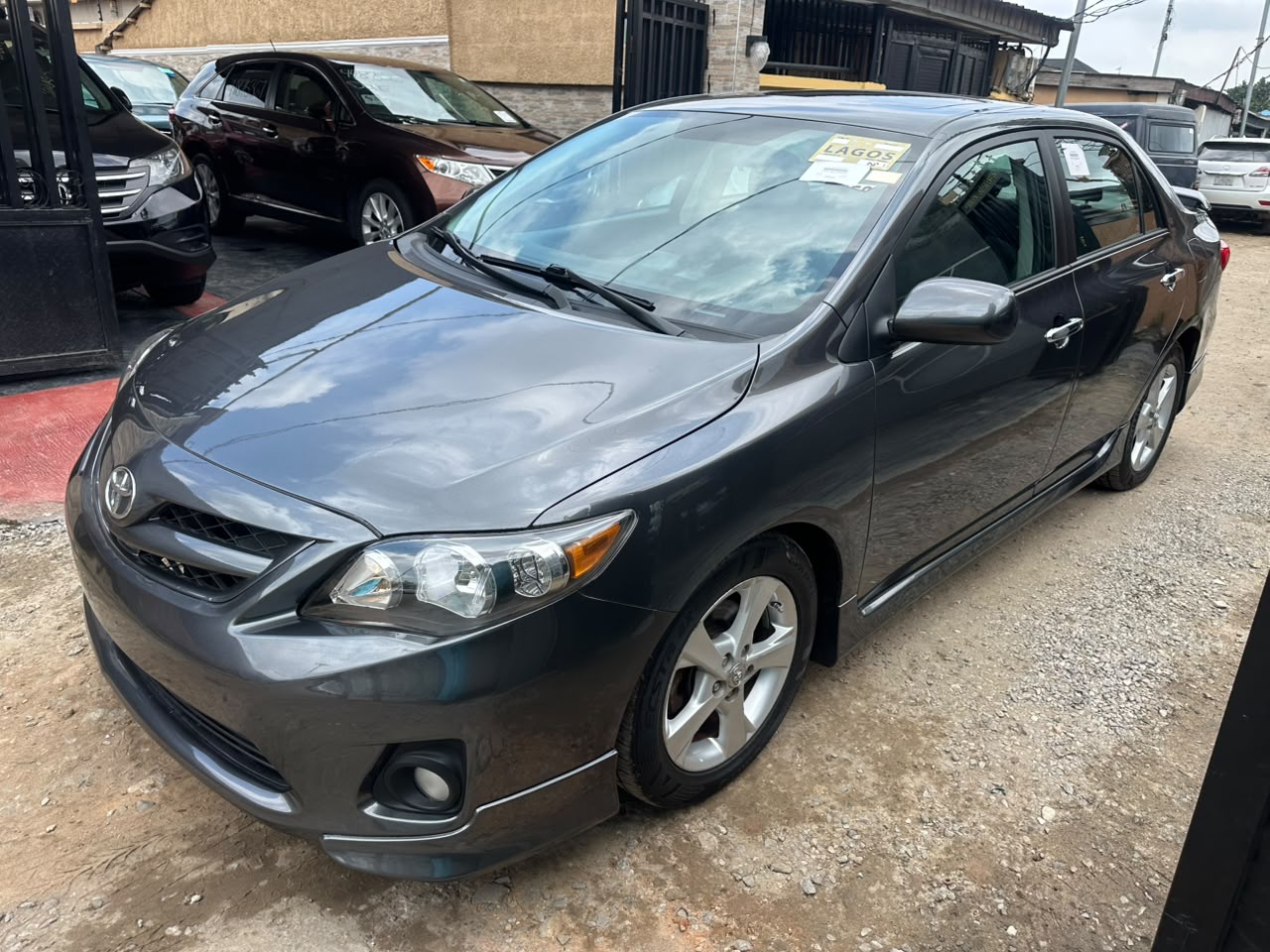Toyota Corolla S, Dark Grey Sedan