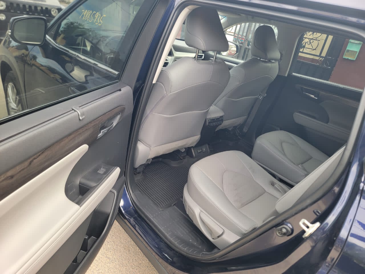 Toyota Highlander Platinum AWD, Dark Blue SUV — photo 7