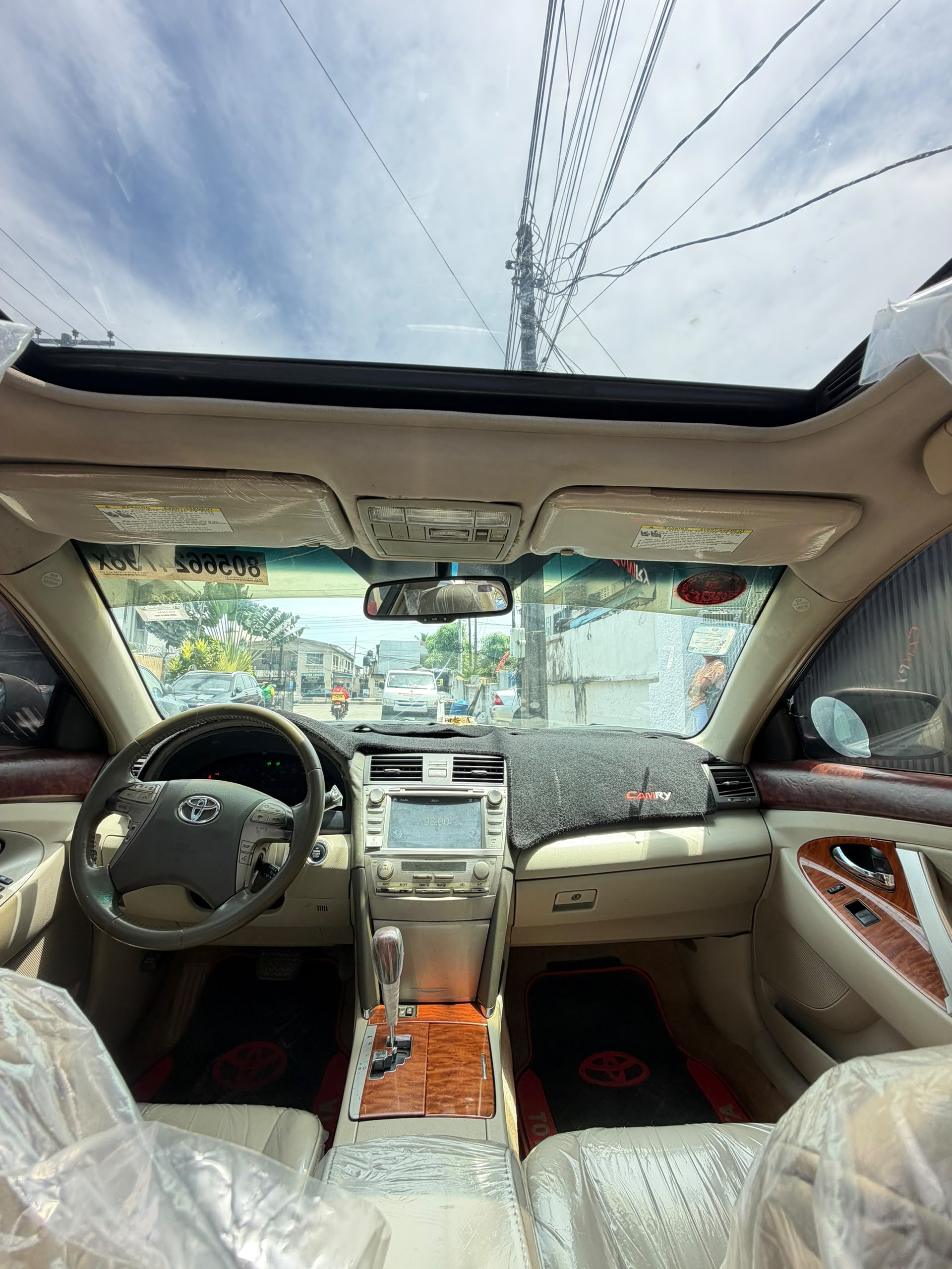 Toyota Camry XLE 2008, Silver Sedan