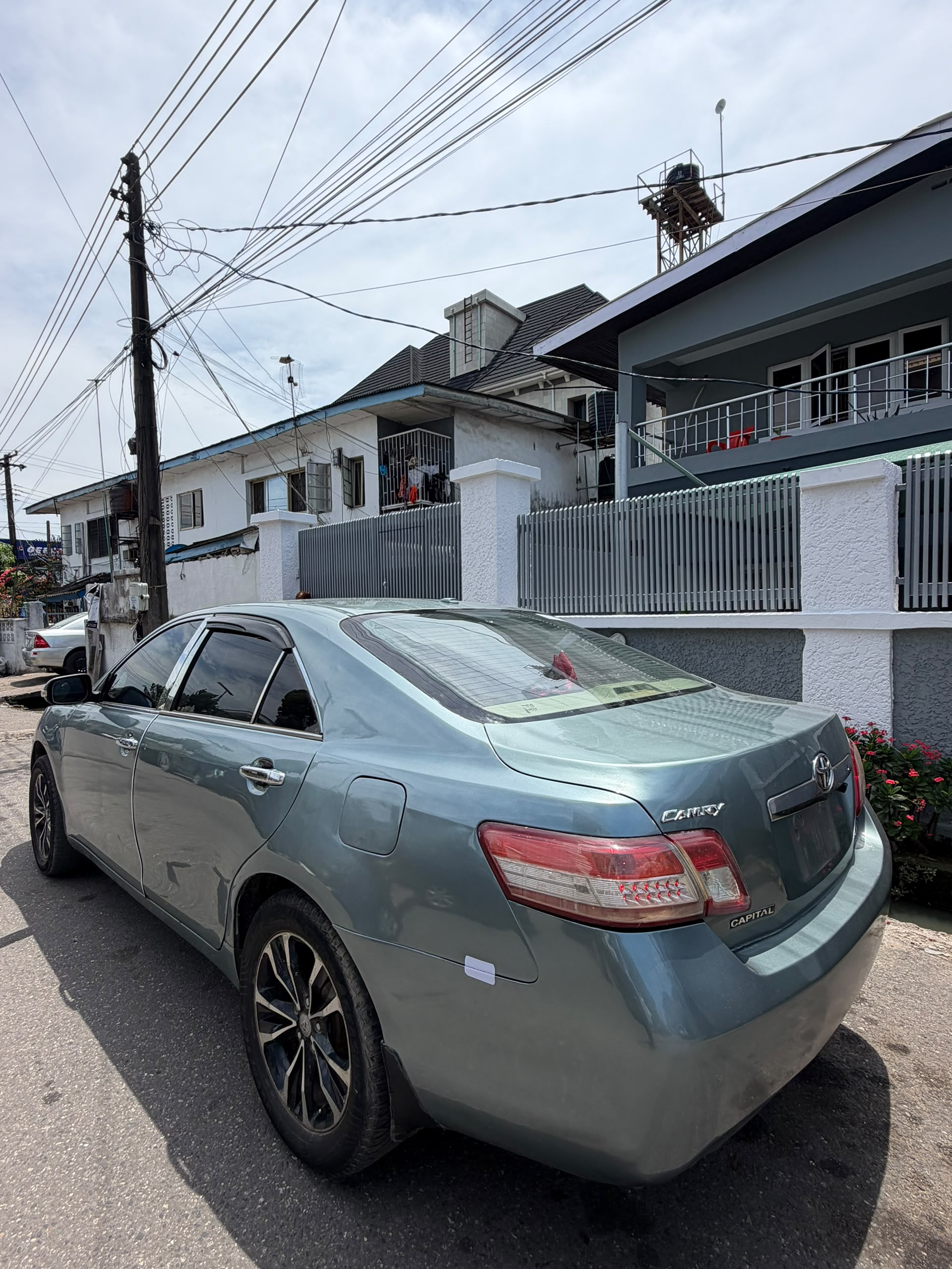 Toyota Camry XLE 2008, Silver Sedan