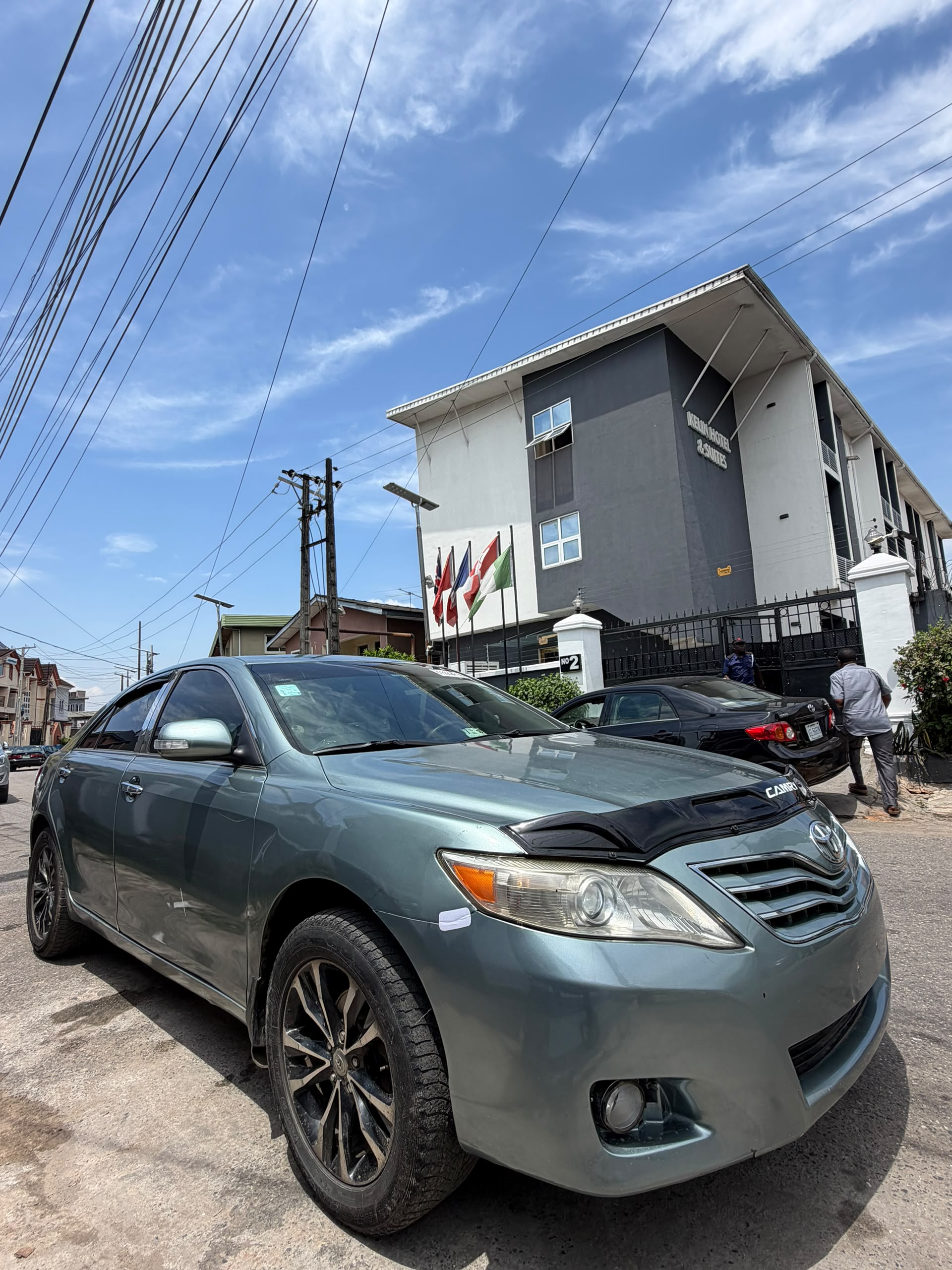 Toyota Camry XLE 2008, Silver Sedan