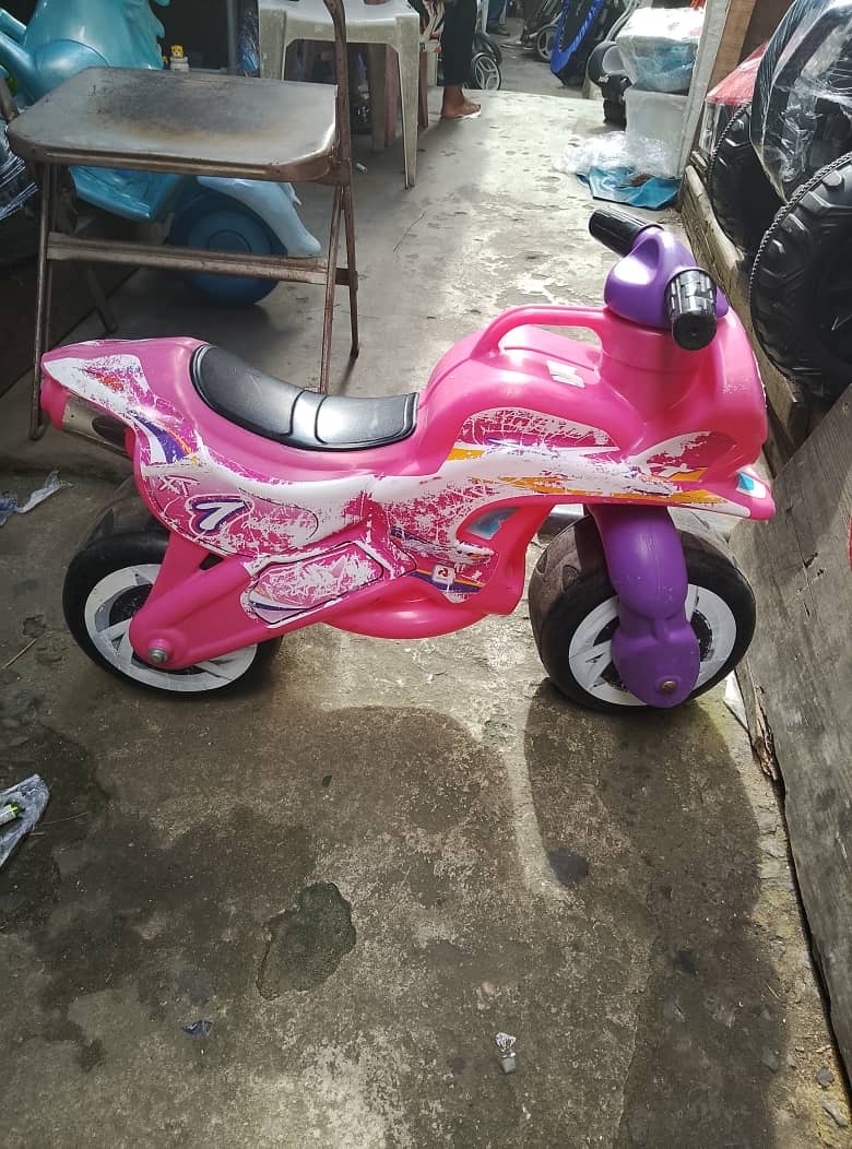 Ride-on Toy Scooter