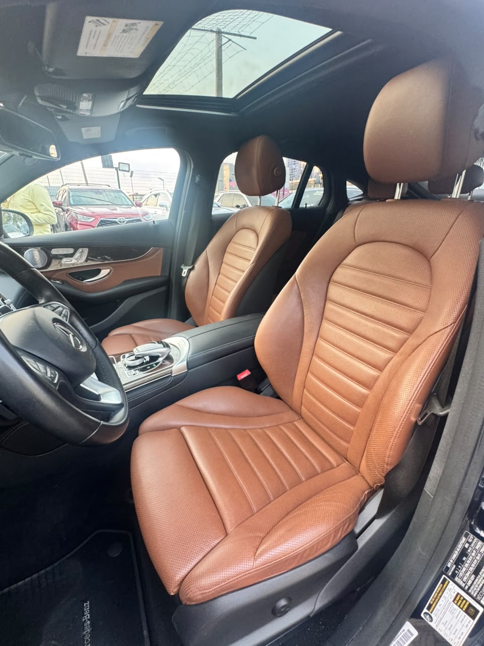 Mercedes-Benz GLC 300 4MATIC, Dark Blue SUV — photo 8
