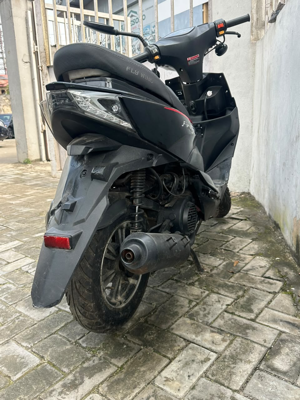 Keeway Fly Wing 150 Scooter, Black