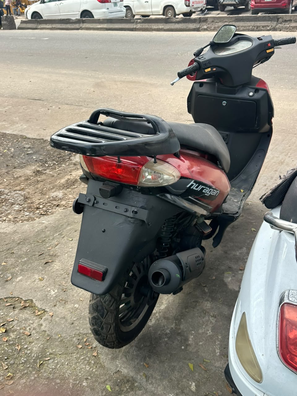 Keeway Huracan Scooter Red