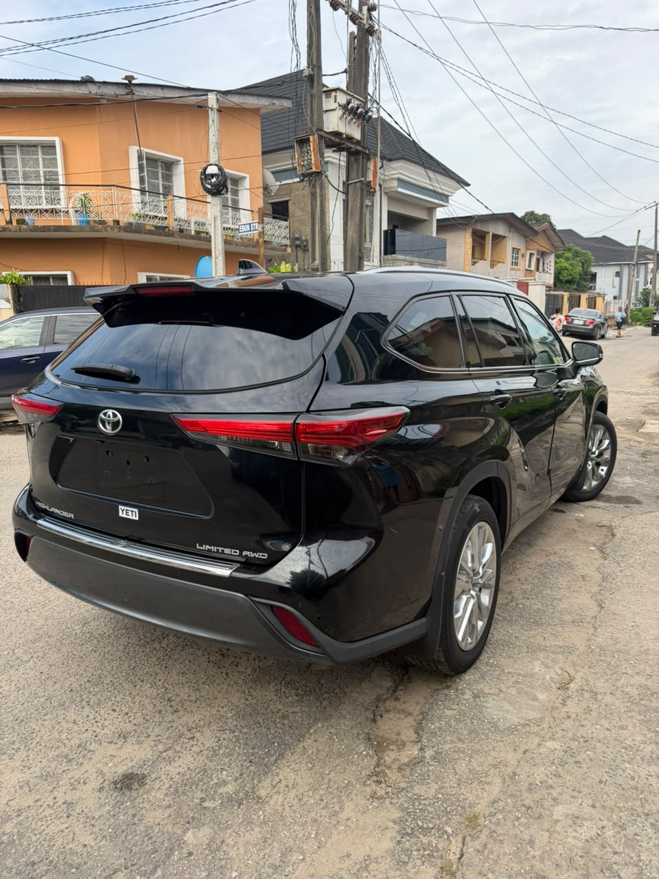 Toyota Highlander Limited AWD, Black SUV