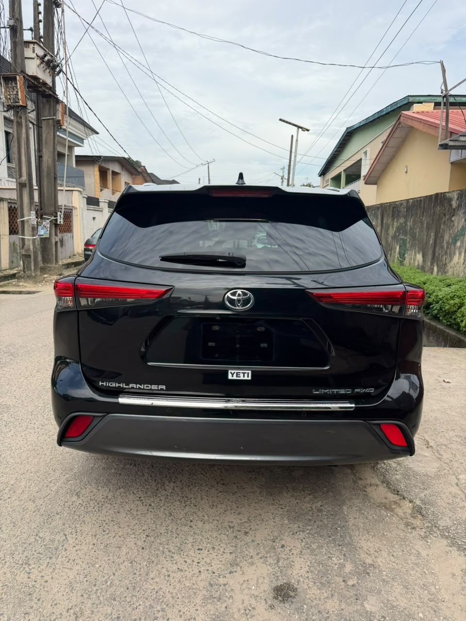 Toyota Highlander Limited AWD, Black SUV
