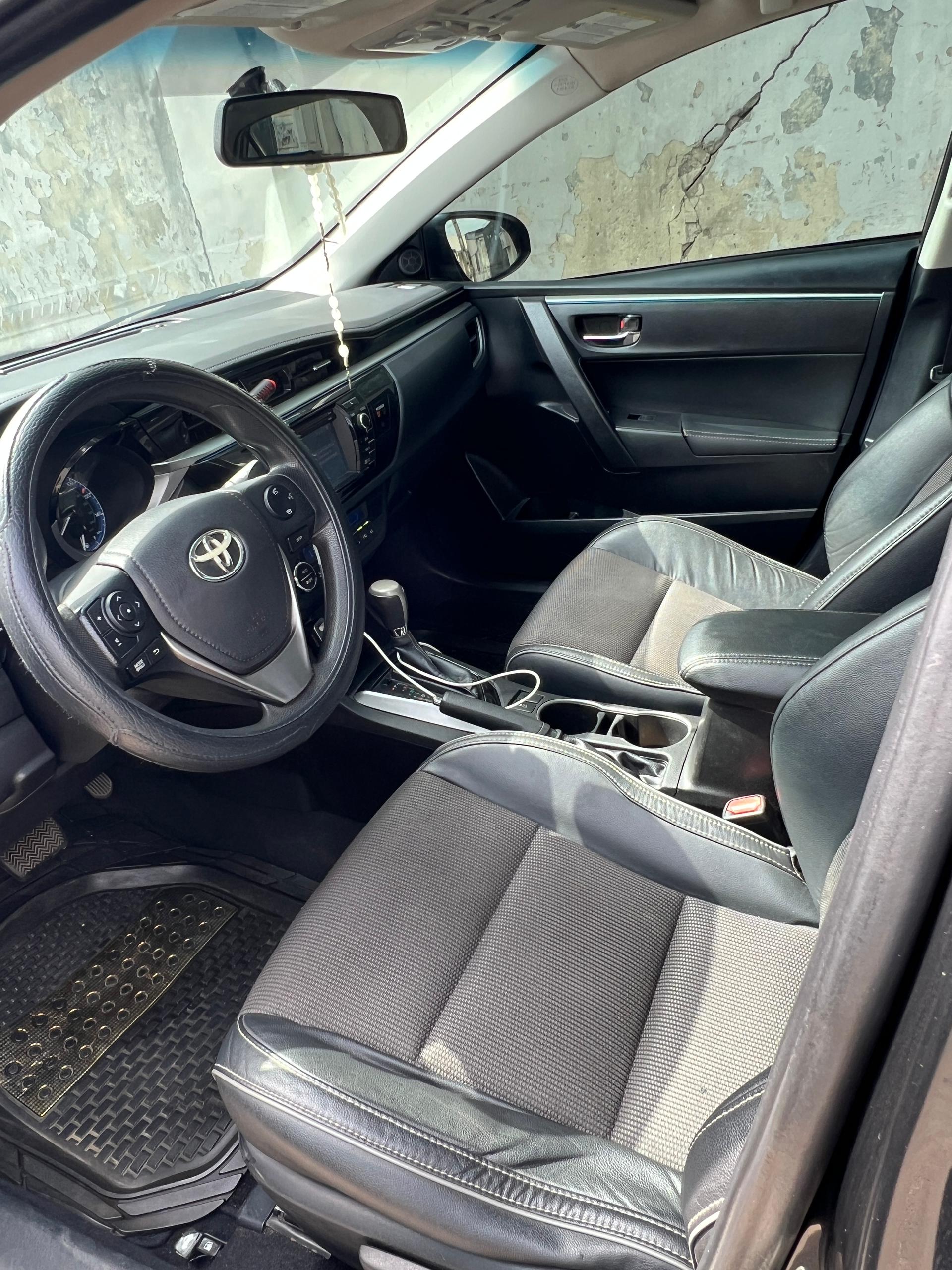 Toyota Corolla S, Black Sedan for Sale