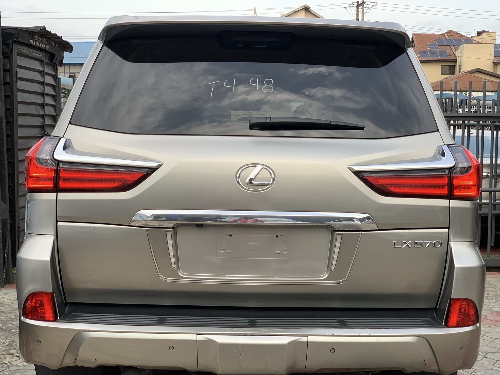 Lexus LX 570 SUV, Silver