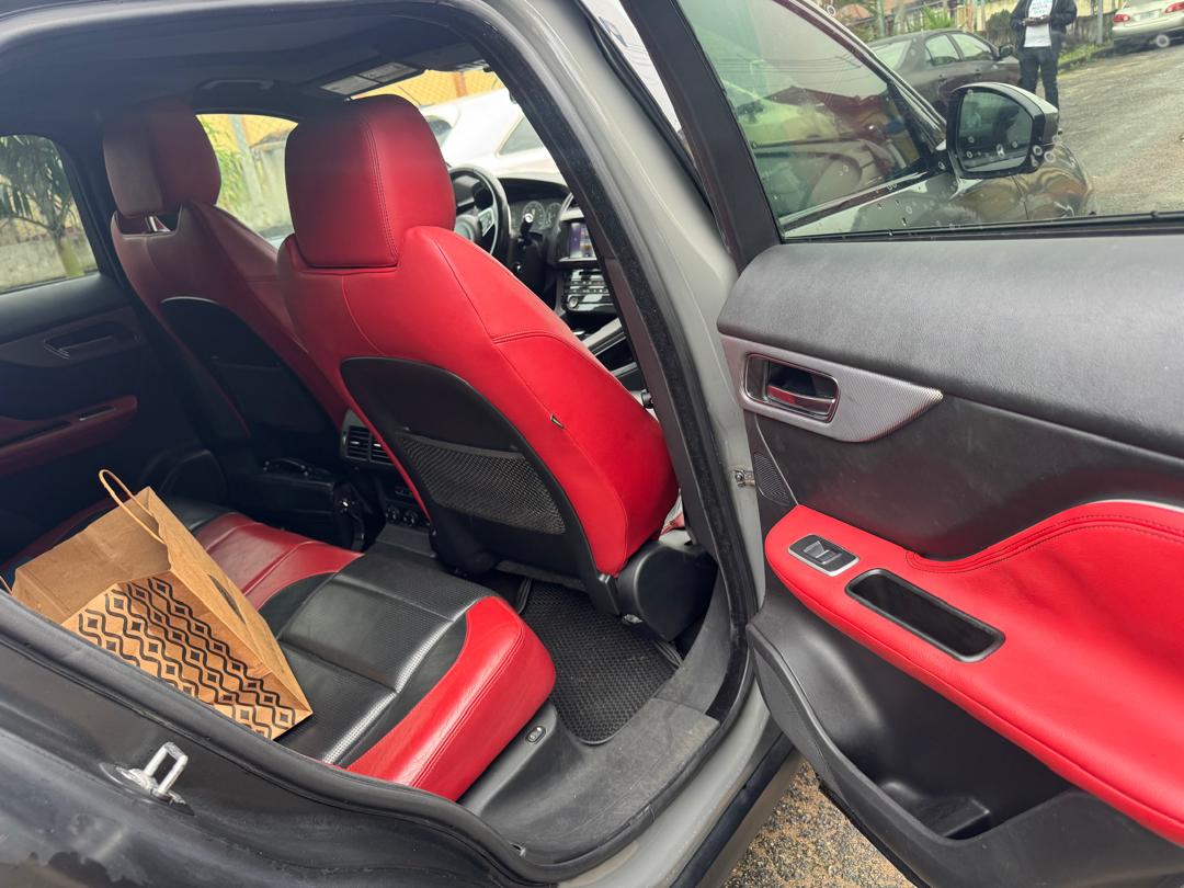 Jaguar F-PACE SUV, Grey with Black Rims — photo 6
