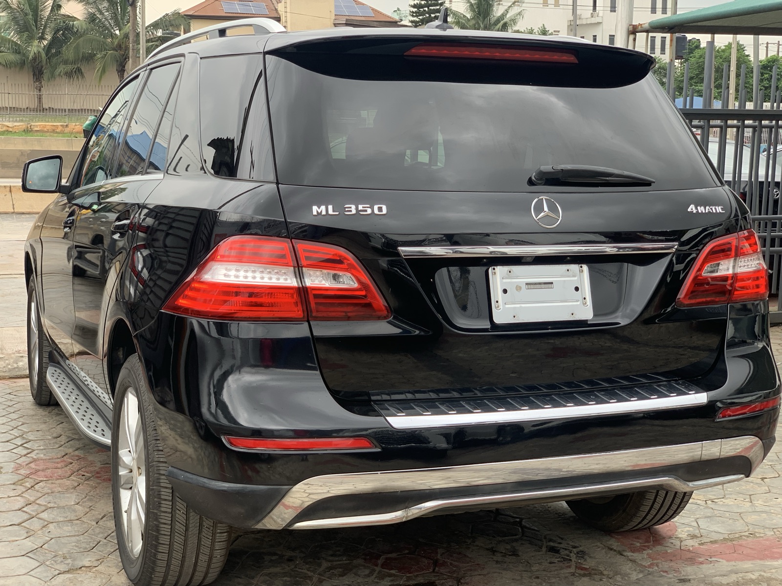 2012 Mercedes-Benz ML 350, Black SUV ML350