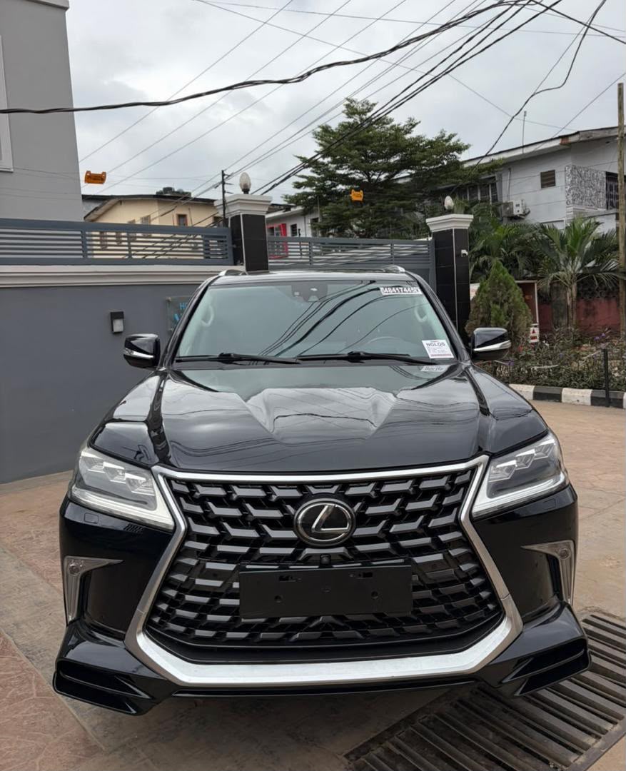 Lexus LX570 Super Sport Black SUV