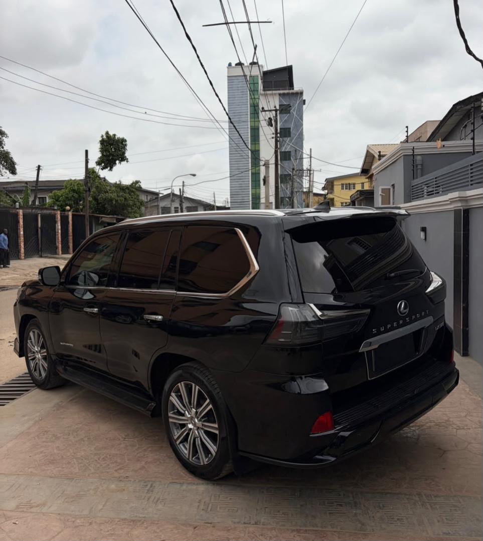 Lexus LX570 Super Sport Black SUV — photo 7