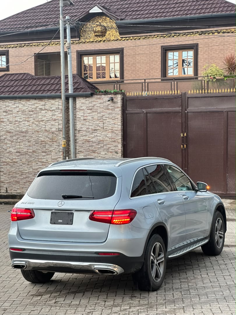Mercedes-Benz GLC 300 Silver SUV for Sale GLC300